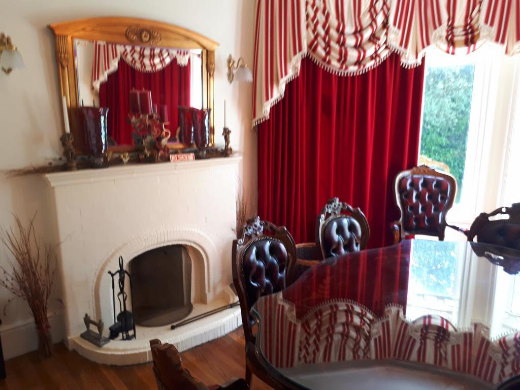 The Dell Dublin Bed & Breakfast Dun Laoghaire Bagian luar foto