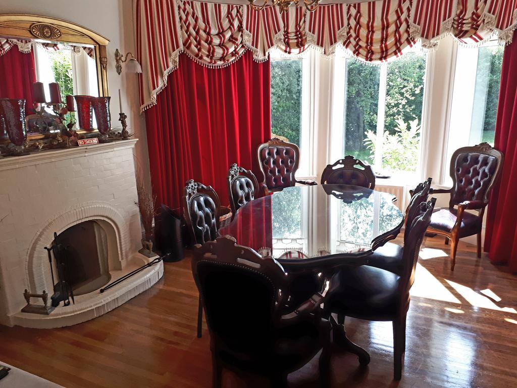 The Dell Dublin Bed & Breakfast Dun Laoghaire Bagian luar foto
