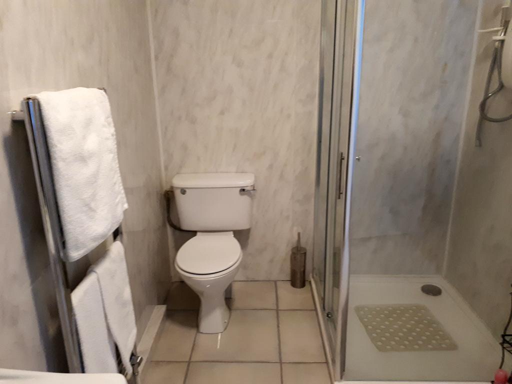 The Dell Dublin Bed & Breakfast Dun Laoghaire Bagian luar foto