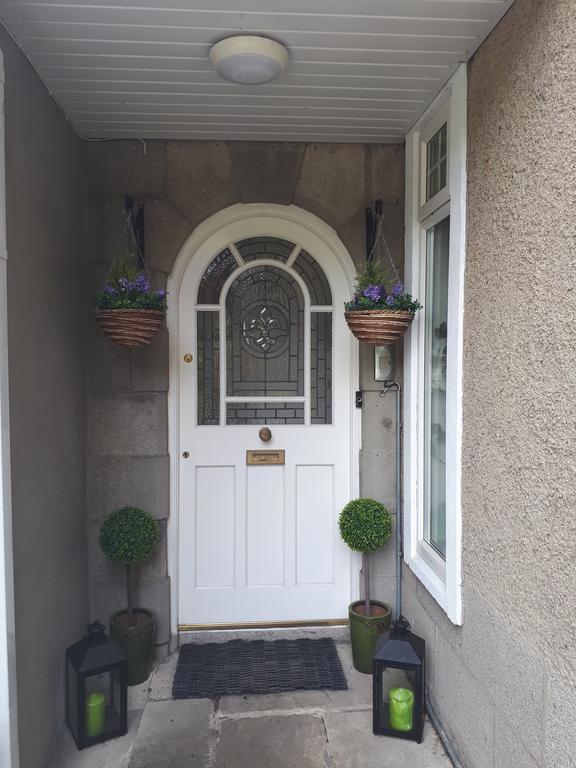 The Dell Dublin Bed & Breakfast Dun Laoghaire Bagian luar foto