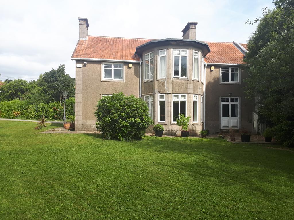 The Dell Dublin Bed & Breakfast Dun Laoghaire Bagian luar foto