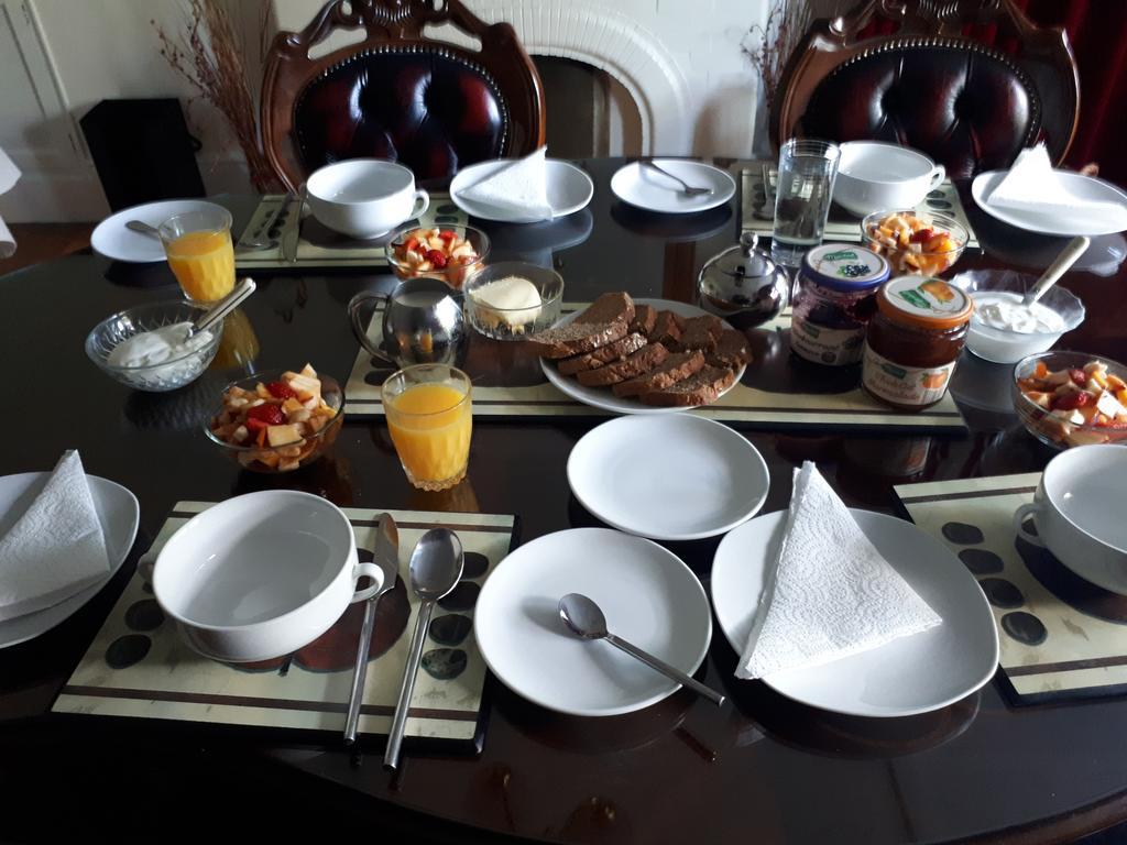 The Dell Dublin Bed & Breakfast Dun Laoghaire Bagian luar foto