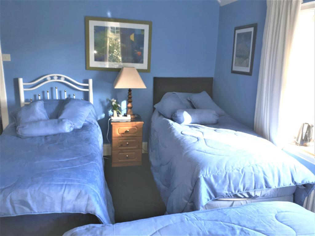 The Dell Dublin Bed & Breakfast Dun Laoghaire Bagian luar foto