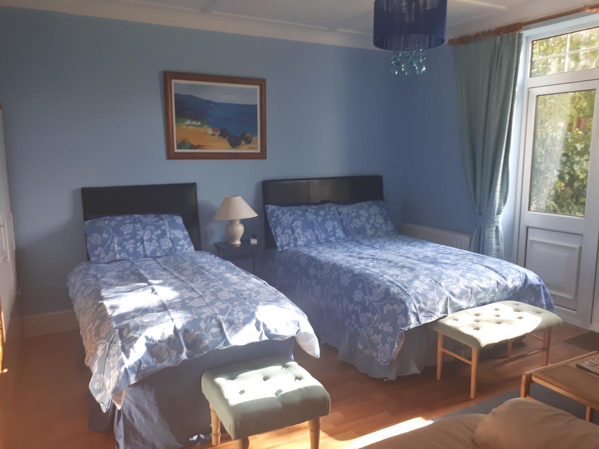 The Dell Dublin Bed & Breakfast Dun Laoghaire Bagian luar foto